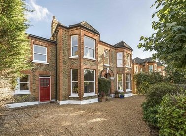 Properties for sale in Elderslie Road - SE9 1UE view1