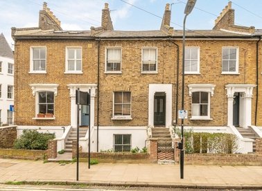 Properties for sale in Eleanor Road - E8 1DN view1
