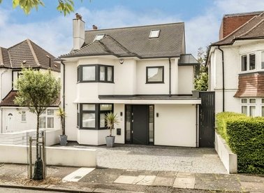 Elliot Road, London, NW4