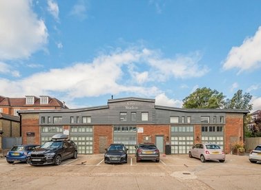 Properties for sale in Elm Grove - SW19 4BW view1