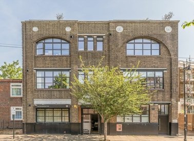 Properties for sale in Elmore Street - N1 3AH view1