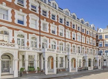 Properties for sale in Emperors Gate - SW7 4JA view1
