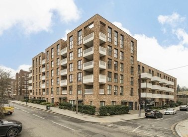 Properties for sale in Enfield Road - W3 8DP view1
