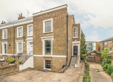 Properties for sale in Englefield Road - N1 4HA view1