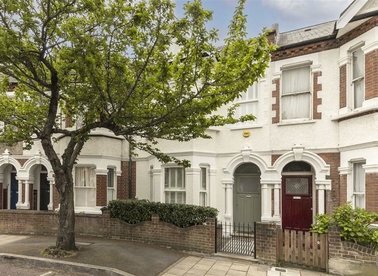 Properties sold in Englewood Road - SW12 9NY view1