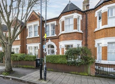 Properties for sale in Englewood Road - SW12 9NZ view1