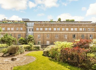 Properties for sale in Essex Road - N1 2SD view1