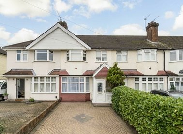 Properties for sale in Evelyn Crescent - TW16 6NA view1