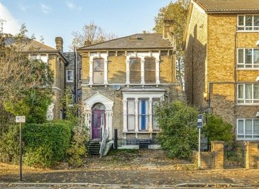 Properties for sale in Evering Road - E5 8AN view1