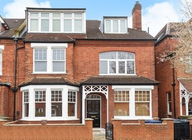 Properties sold in Fairlawn Avenue - W4 5EF view1