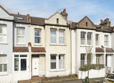 Properties for sale in Fairlight Road - SW17 0JD view1