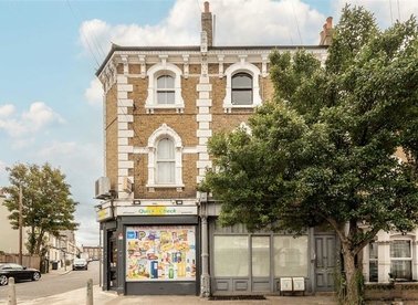 Properties for sale in Ferndale Road - SW4 7RL view1