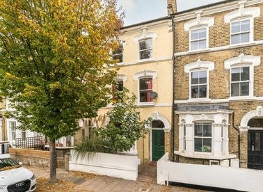 Properties for sale in Ferndale Road - SW4 7SE view1