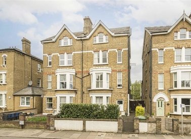 Properties for sale in Ferry Road - TW11 9NN view1