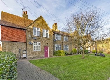 Properties for sale in Fitzneal Street - W12 0BD view1