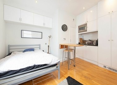 Properties for sale in Fleet Street - EC4Y 1JU view1