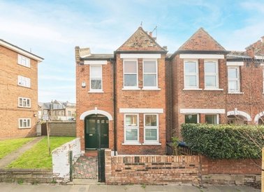 Properties for sale in Fletcher Road - W4 5AY view1