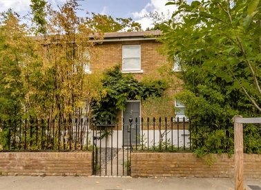 Properties for sale in Foxley Road - SW9 6ET view1