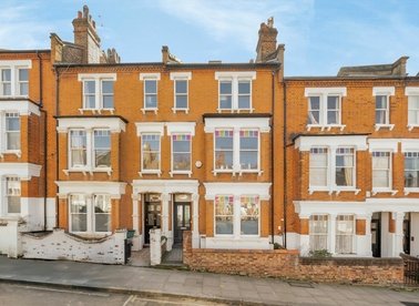 Properties for sale in Framfield Road - N5 1UU view1