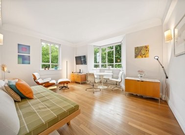 Properties for sale in Franklins Row - SW3 4SX view1