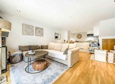 Properties for sale in Fraser Road - UB6 7AQ view1