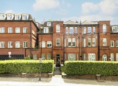 Properties for sale in Frognal - NW3 6AH view1