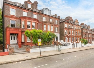 Properties for sale in Frognal - NW3 6AG view1