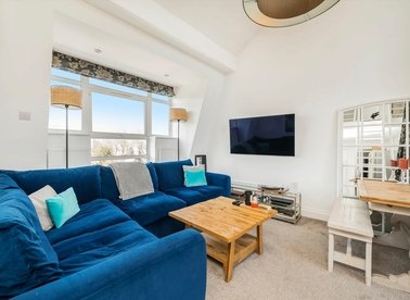 Properties for sale in Fulham Palace Road - SW6 6SX view1