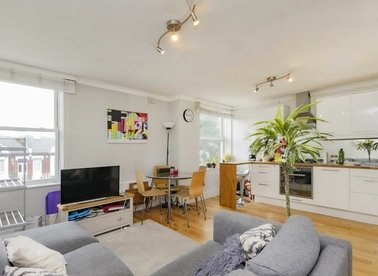 Properties for sale in Fulham Road - SW6 5PE view1