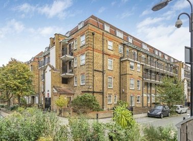 Properties for sale in Fulham Road - SW6 5PF view1