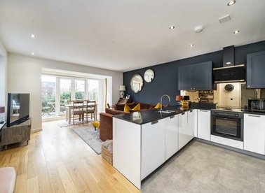 Properties for sale in Furmage Street - SW18 4BF view1
