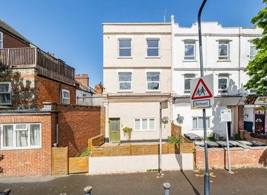 Properties for sale in Furness Road - NW10 4PP view1