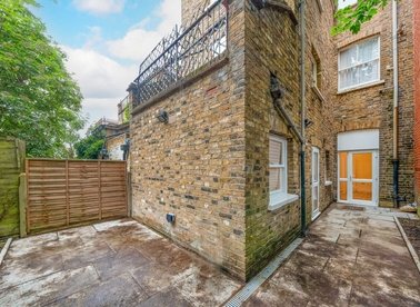 Properties for sale in Gascony Avenue - NW6 4NE view1