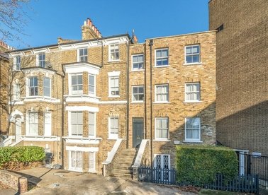 Properties for sale in Gauden Road - SW4 6LL view1