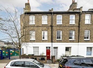 Properties for sale in Gayford Road - W12 9BY view1