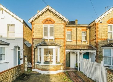 Properties for sale in Gibbon Road - KT2 6AD view1