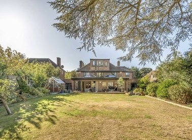 Properties for sale in Gibsons Hill - SW16 3ES view1