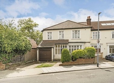 Properties for sale in Glenburnie Road - SW17 7NG view1