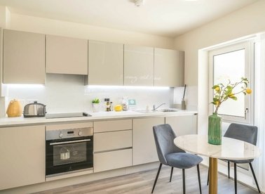 Properties for sale in Glenburnie Road - SW17 7DJ view1