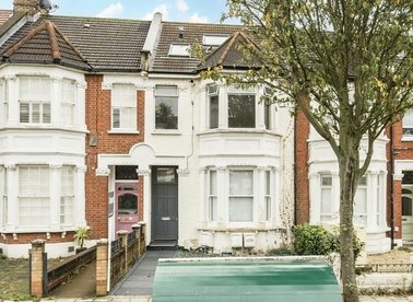 Properties for sale in Gleneagle Road - SW16 6AZ view1