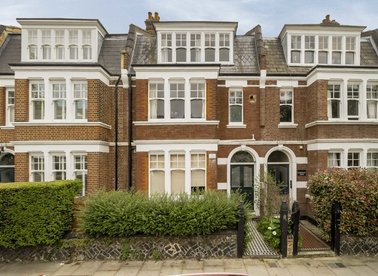 Properties sold in Glenmore Road - NW3 4BY view1