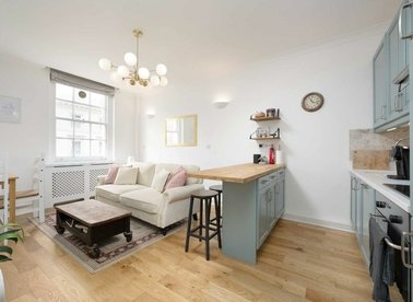 Properties for sale in Gloucester Terrace - W2 3DD view1