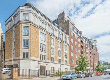 Properties for sale in Gloucester Terrace - W2 3DJ view1