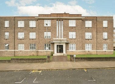 Properties for sale in Golders Green Road - NW11 9PR view1