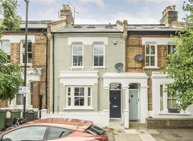 Properties for sale in Goldsboro Road - SW8 4RR view1