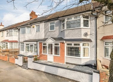 Properties sold in Gorringe Park Avenue - CR4 2DX view1