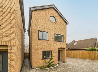 Properties for sale in Grand Drive - SW20 9EB view1