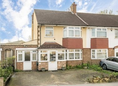 Properties for sale in Granville Gardens - SW16 3LN view1