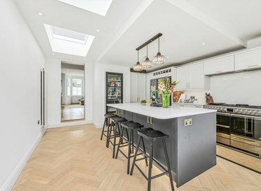 Properties sold in Graveney Road - SW17 0EH view1