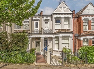 Properties for sale in Greenham Road - N10 1LN view1